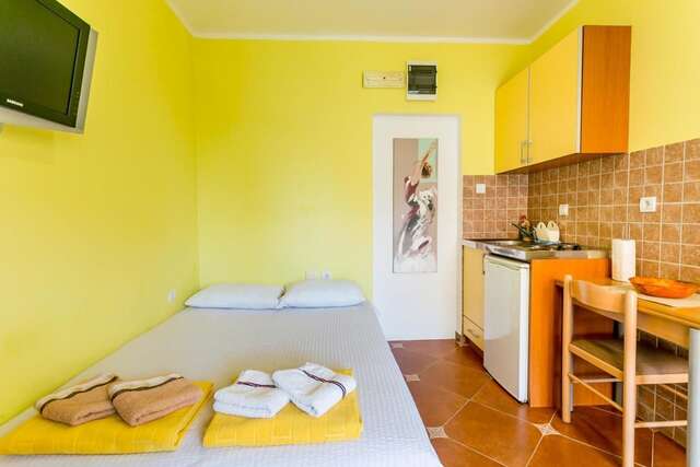 Гостевой дом Lalovic apartmani-Lobelia Херцег-Нови-9